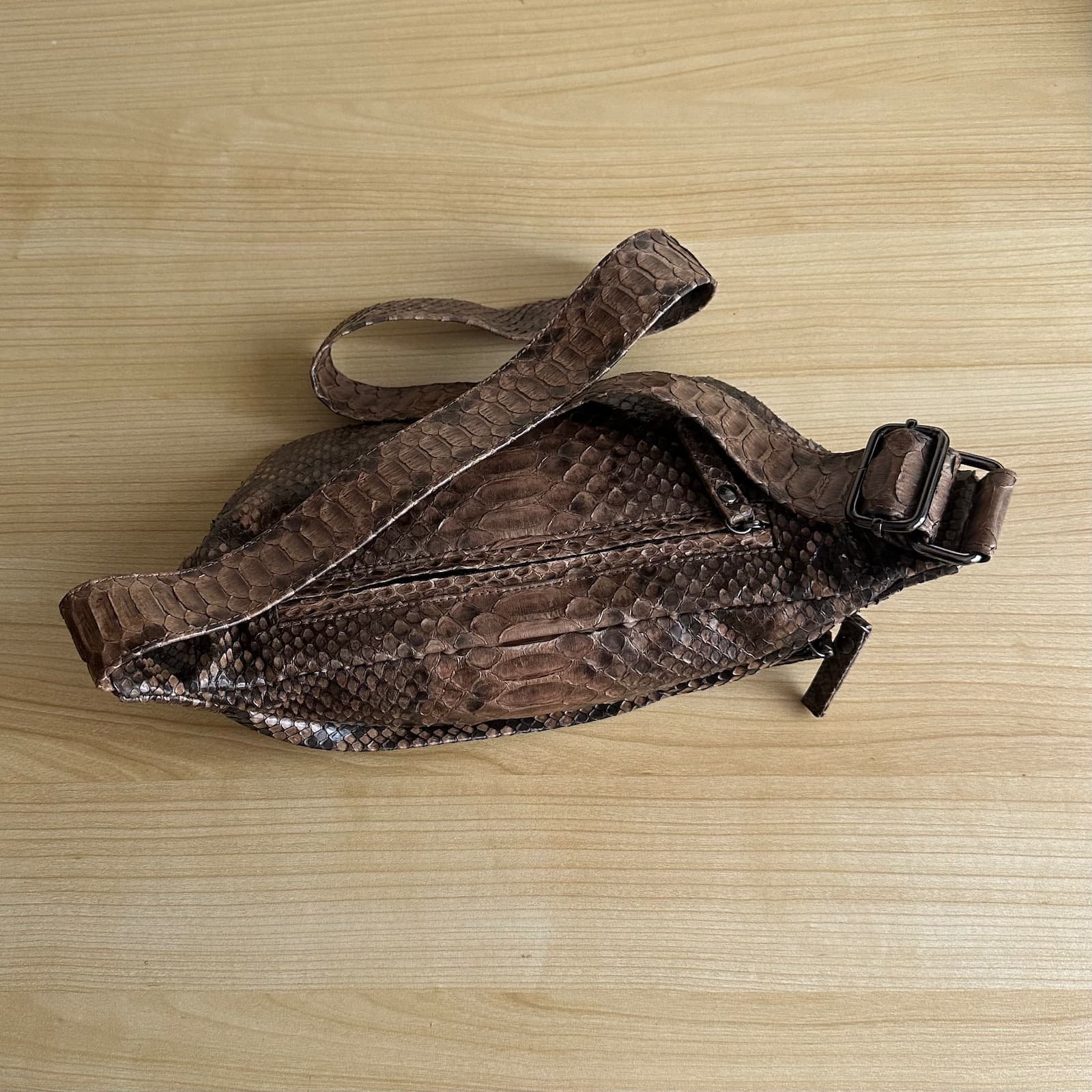 Rimba Waistbag — Cokelat Python thumbnail 3